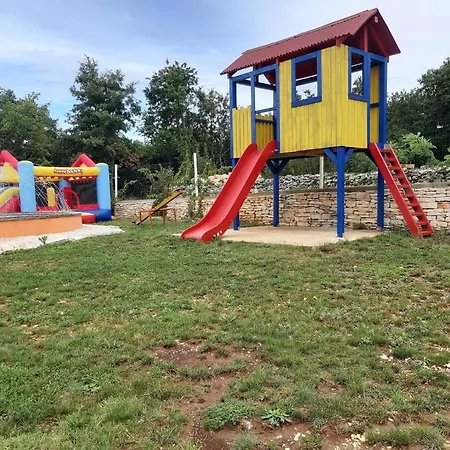 Village Jelovci 3* Kringa