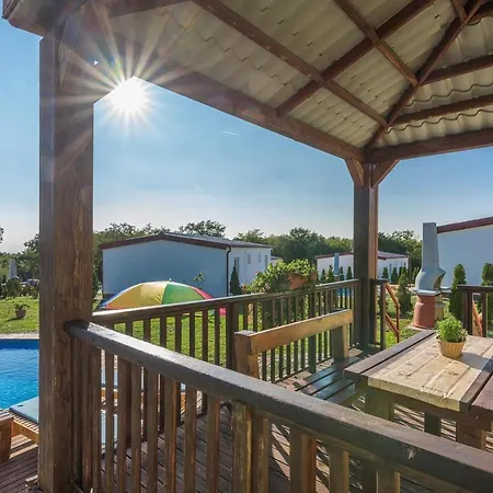 Guest house Village Jelovci Kringa