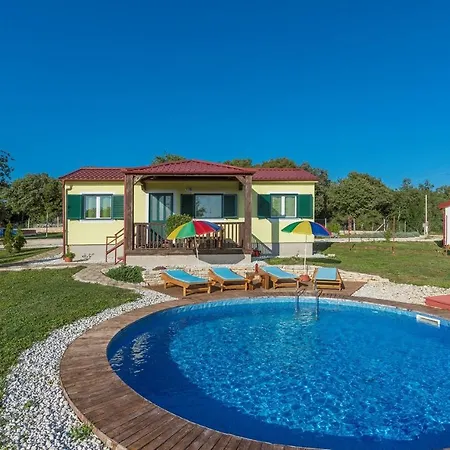 Village Jelovci Guest house 3*