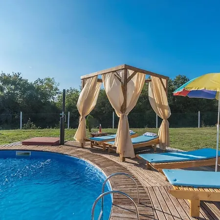 Village Jelovci Guest house