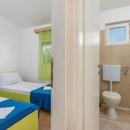 Guest house Village Jelovci Kringa