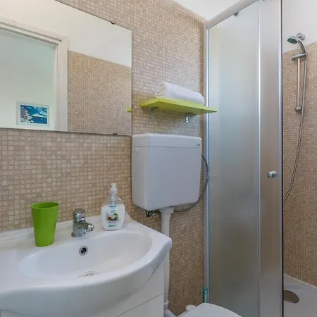 Guest house Village Jelovci Kringa